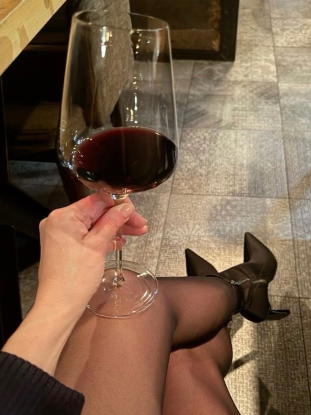 MEET THE POSHERS - THE WILDFLOWERS